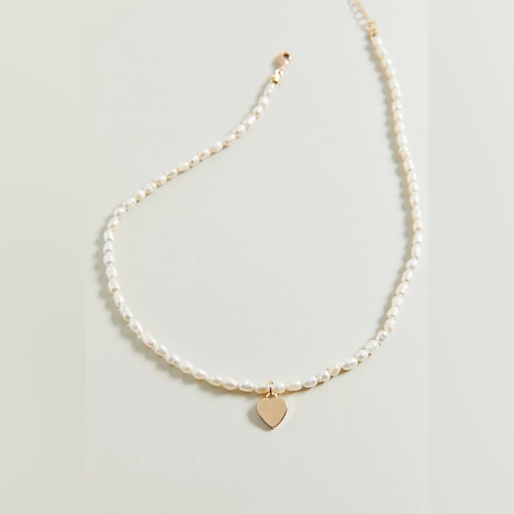 Urban Outfitters Pearl Gold Mallory Necklace